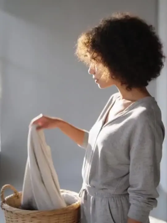 Fresh Laundry Toss: the preview still the AI Video app shows for this action